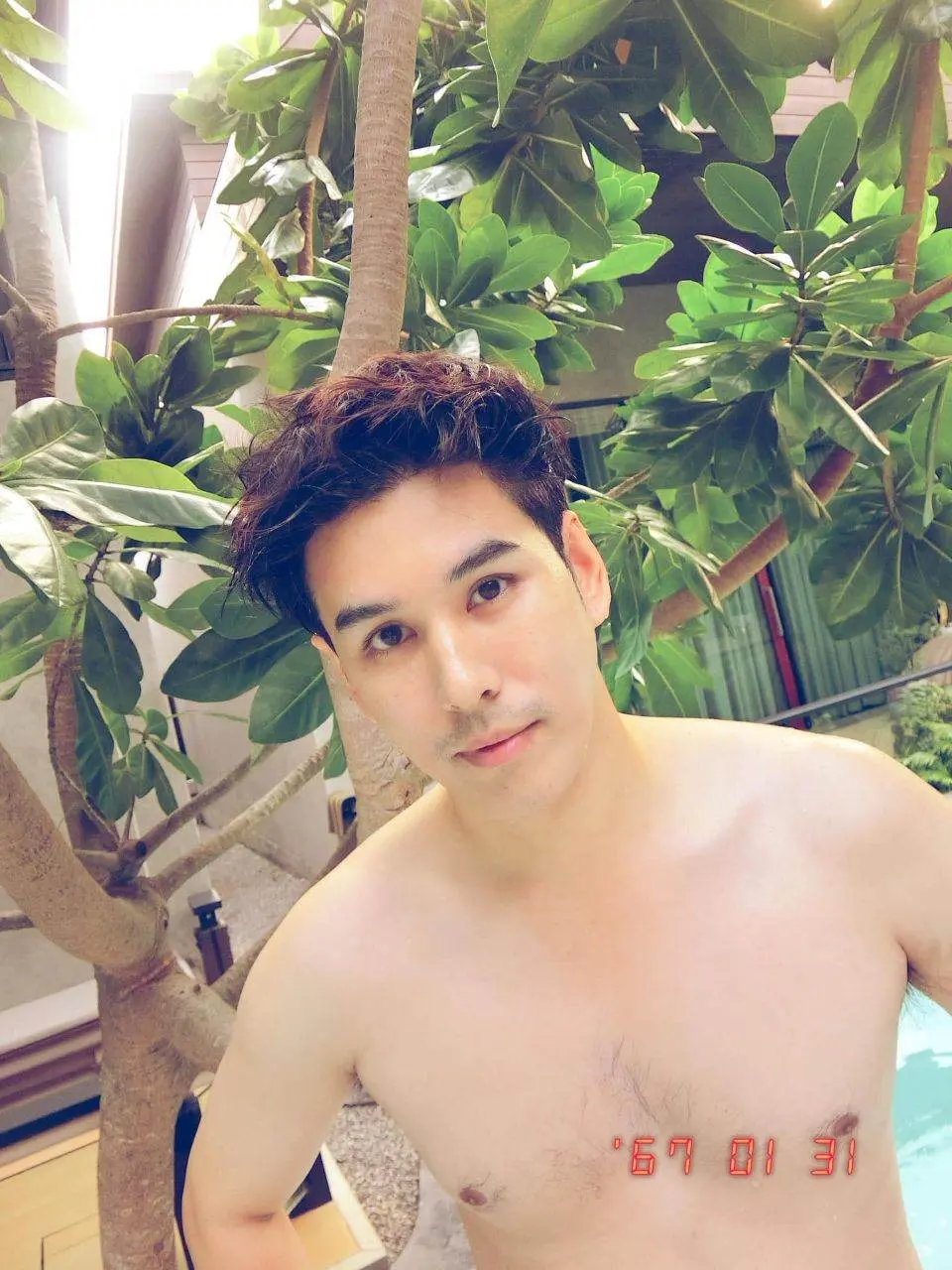 ความเสวที่แตกต่างแตกหมดแล้วว