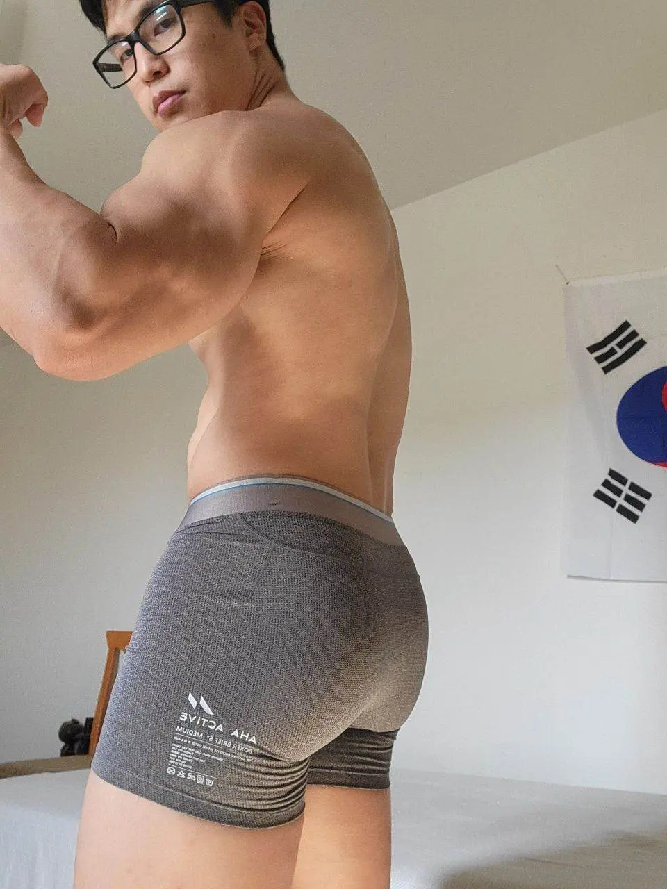 หนุ่มเกาหลี Model:  tw.@matw1x