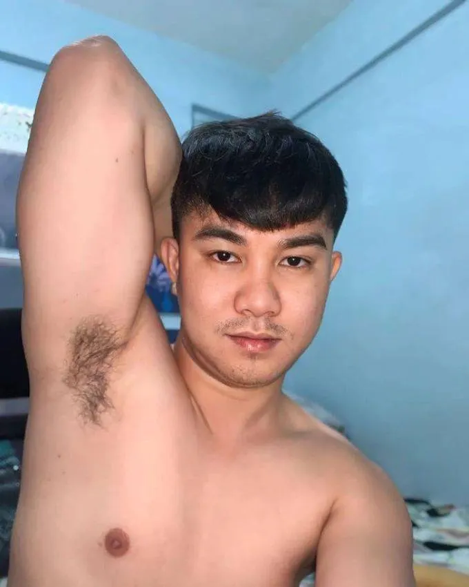 กลิ่นออกจอ