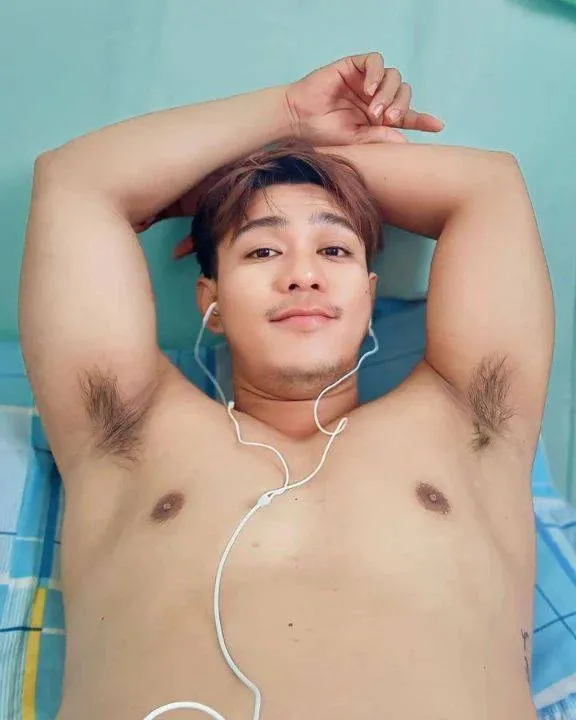 กลิ่นออกจอ