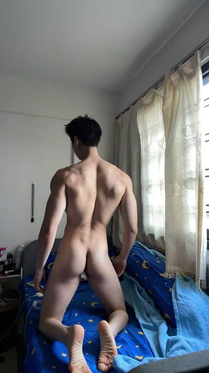หนุ่มตี๋น้อย