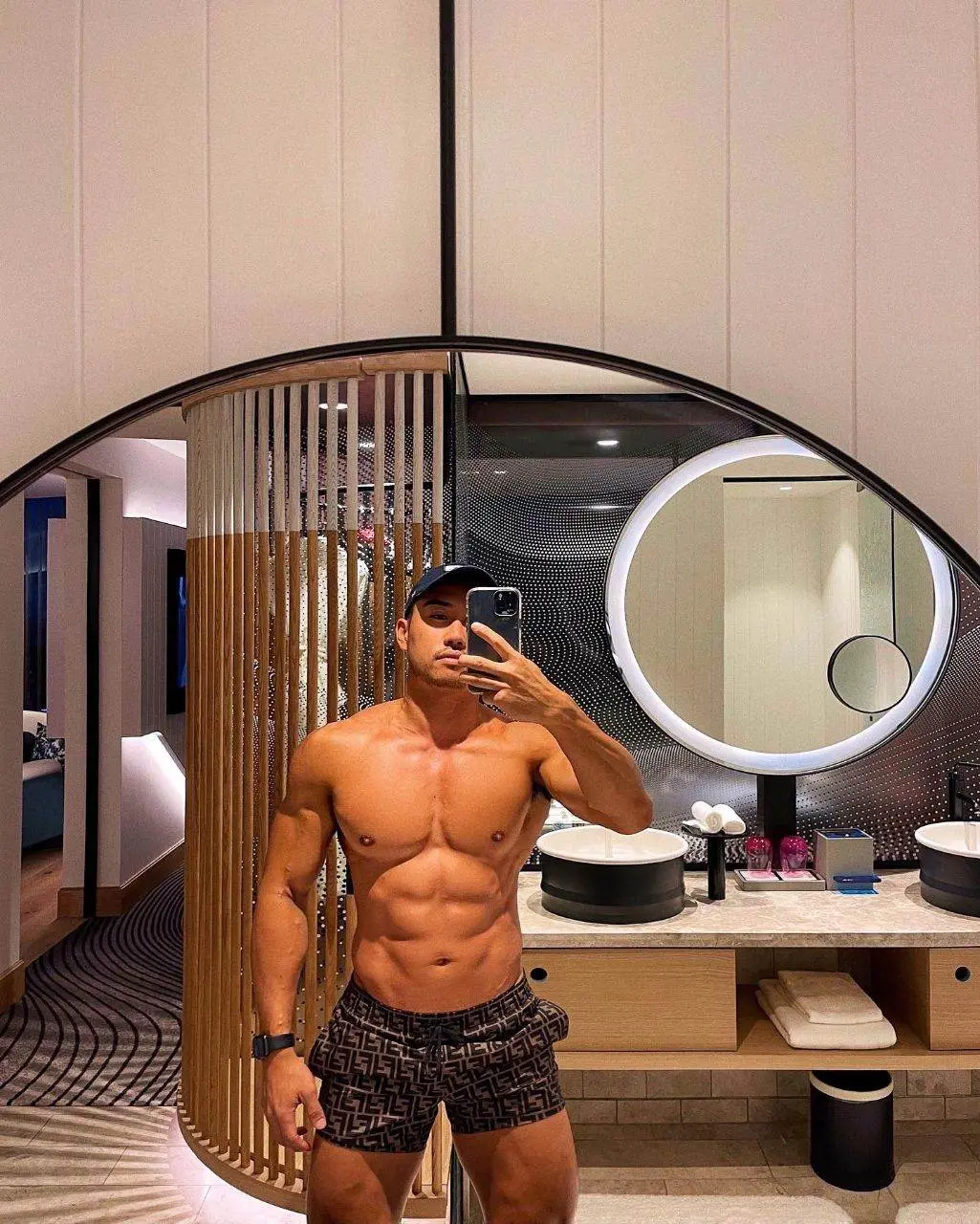 หนุ่มญี่ปุ่นลูกผลม จากIG.kencmizno.