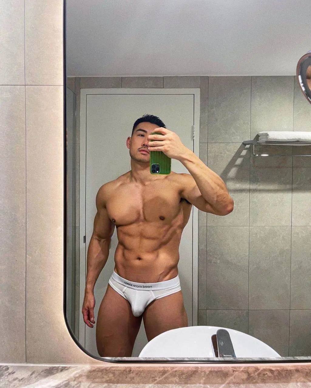 หนุ่มญี่ปุ่นลูกผลม จากIG.kencmizno.