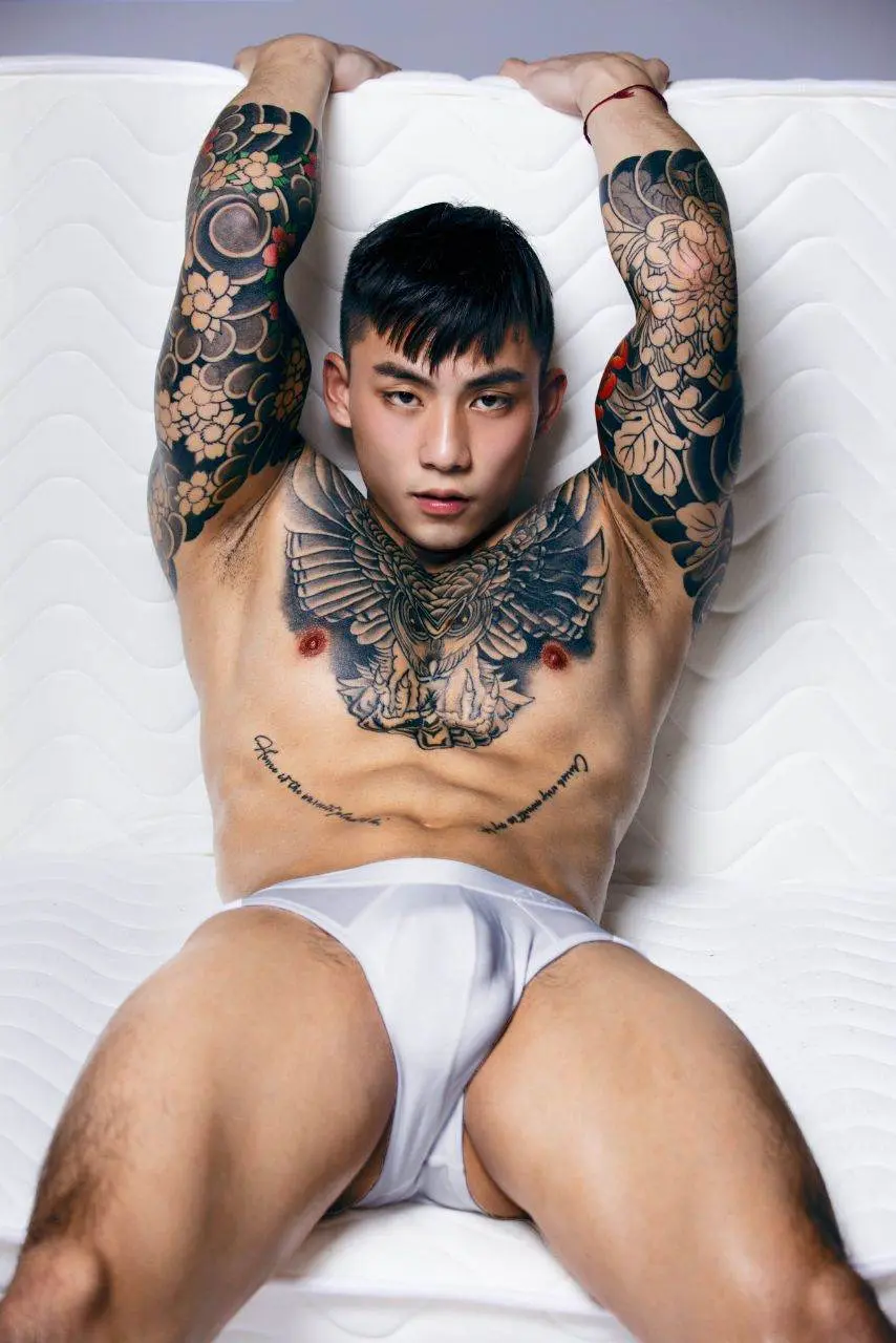 ถอดโชว์เรือนร่าง 004.