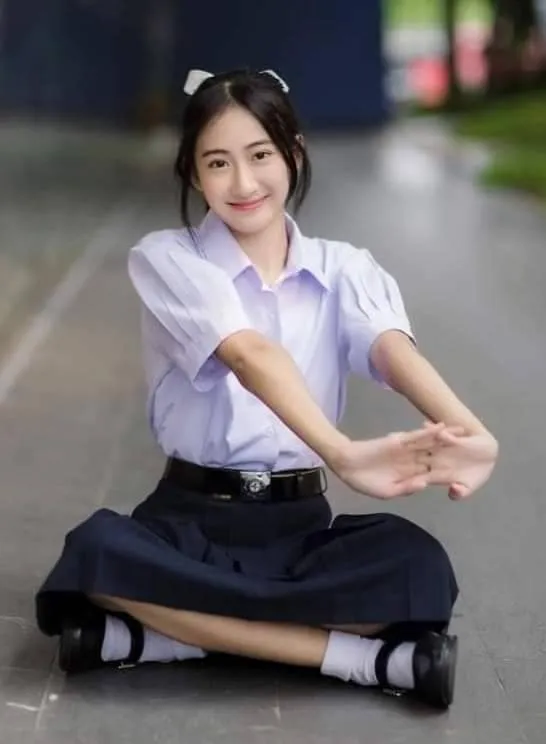 Thai student school uniform | THAILAND 🇹🇭