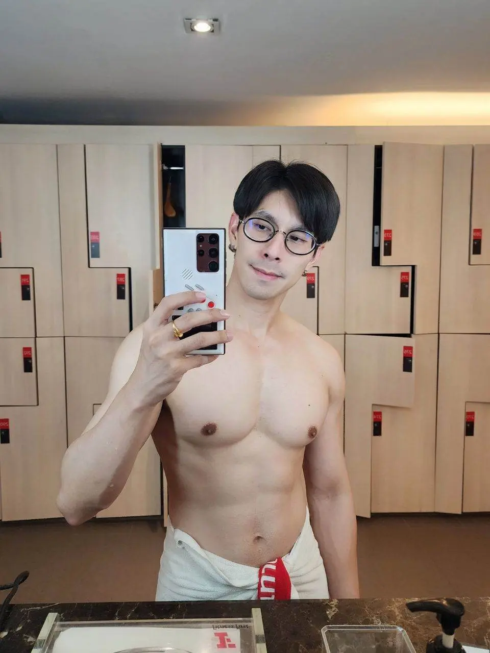 หนุ่มดาว IG.kacky_krissana