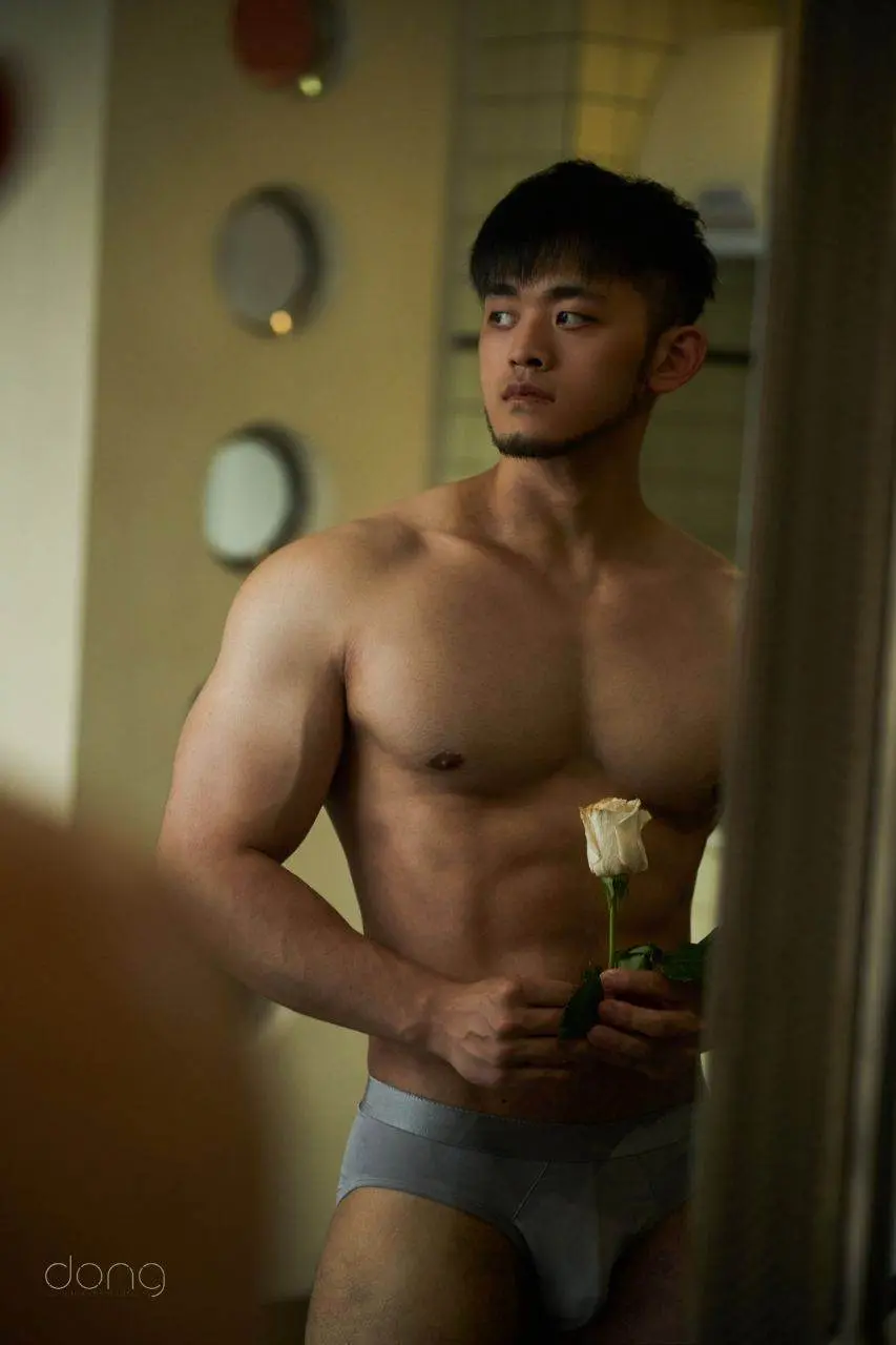 หนุ่มน้อย นิตยสาร dong.