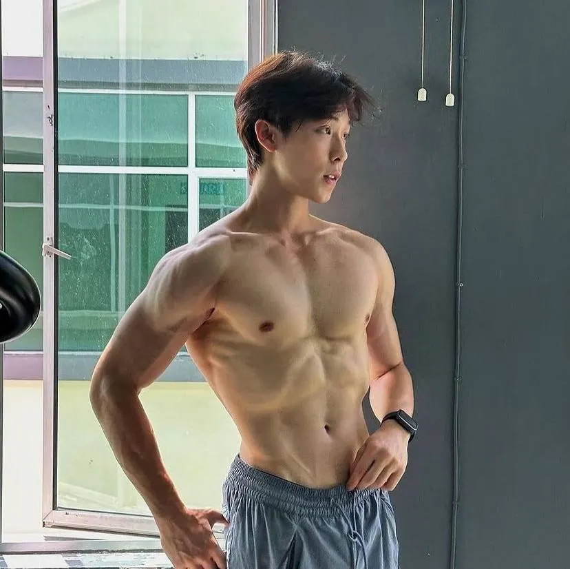 ถอดโชว์เรือนร่าง 2874