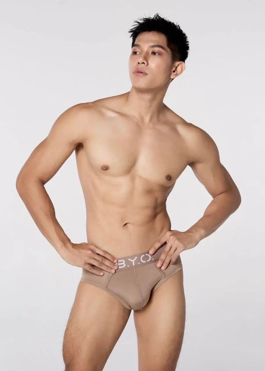 นั่งเป้าตุง