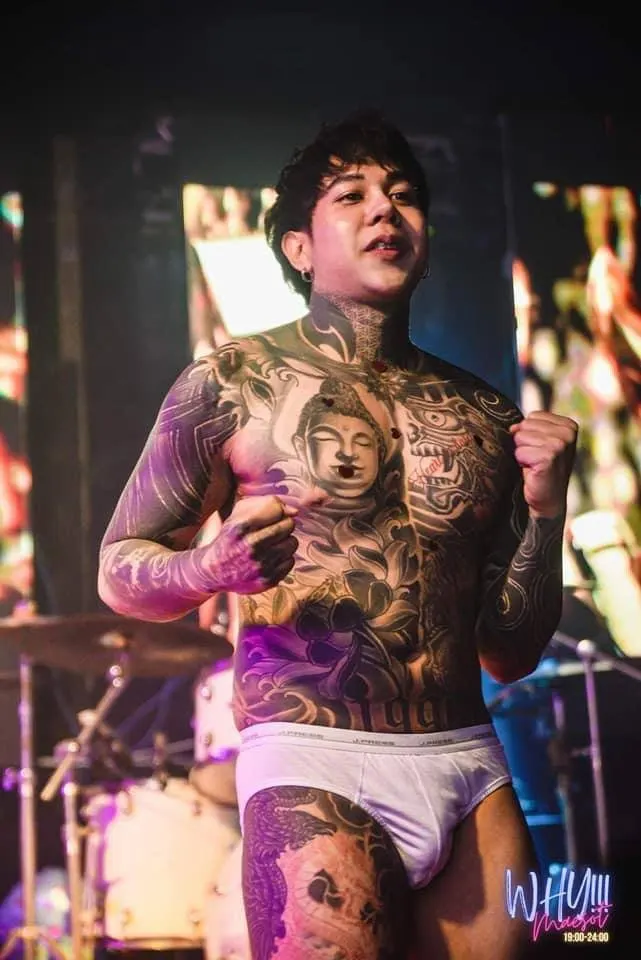 นั่งเป้าตุง
