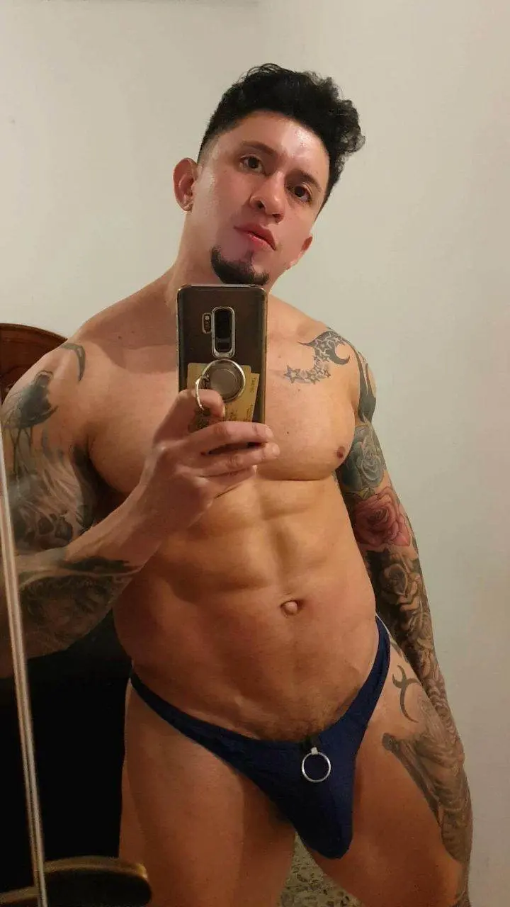 New post in my instagram tw. @freddysalvador03 follow me .