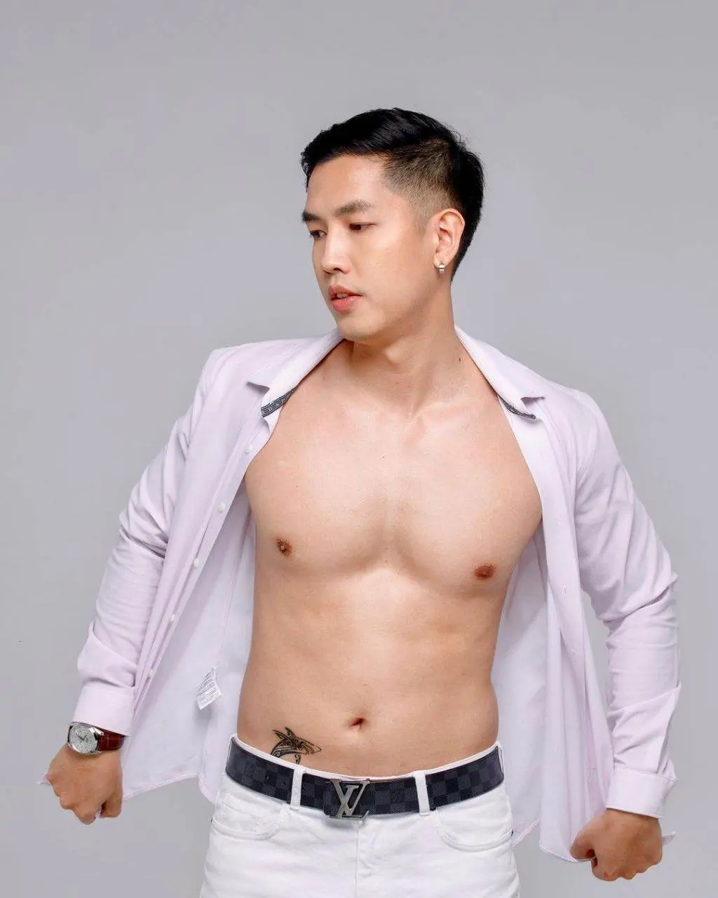 เจมส์ เดชาวัฒน์ รักษาศิลป์