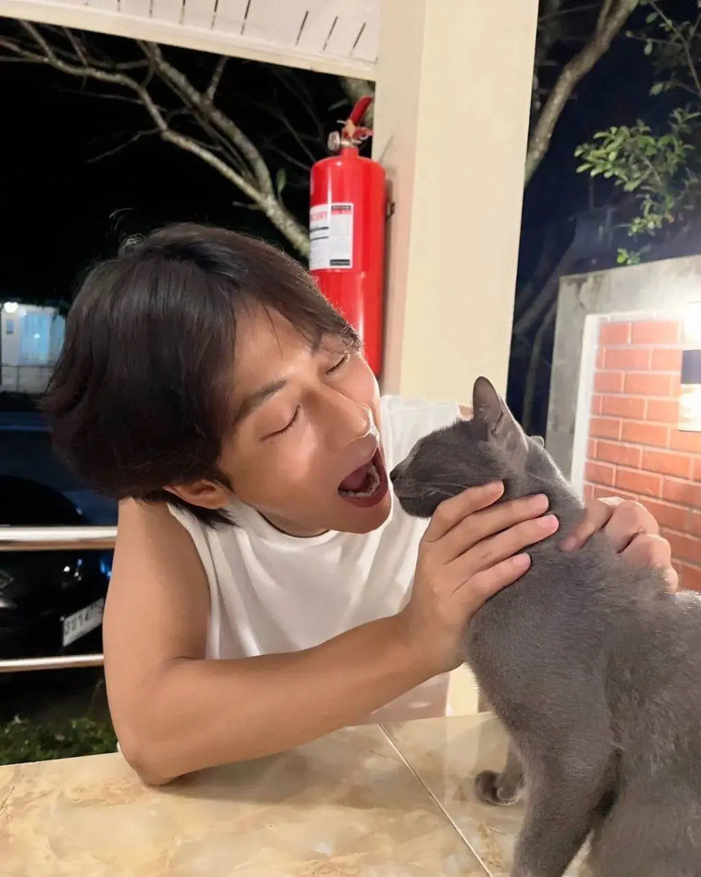 พี่จอง หนุ่มเกาหลี สุดคิ้วท์