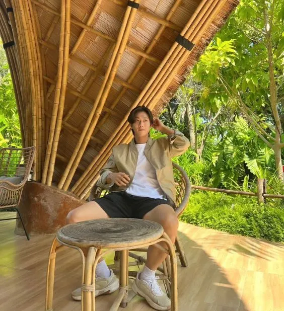 พี่จอง หนุ่มเกาหลี สุดคิ้วท์