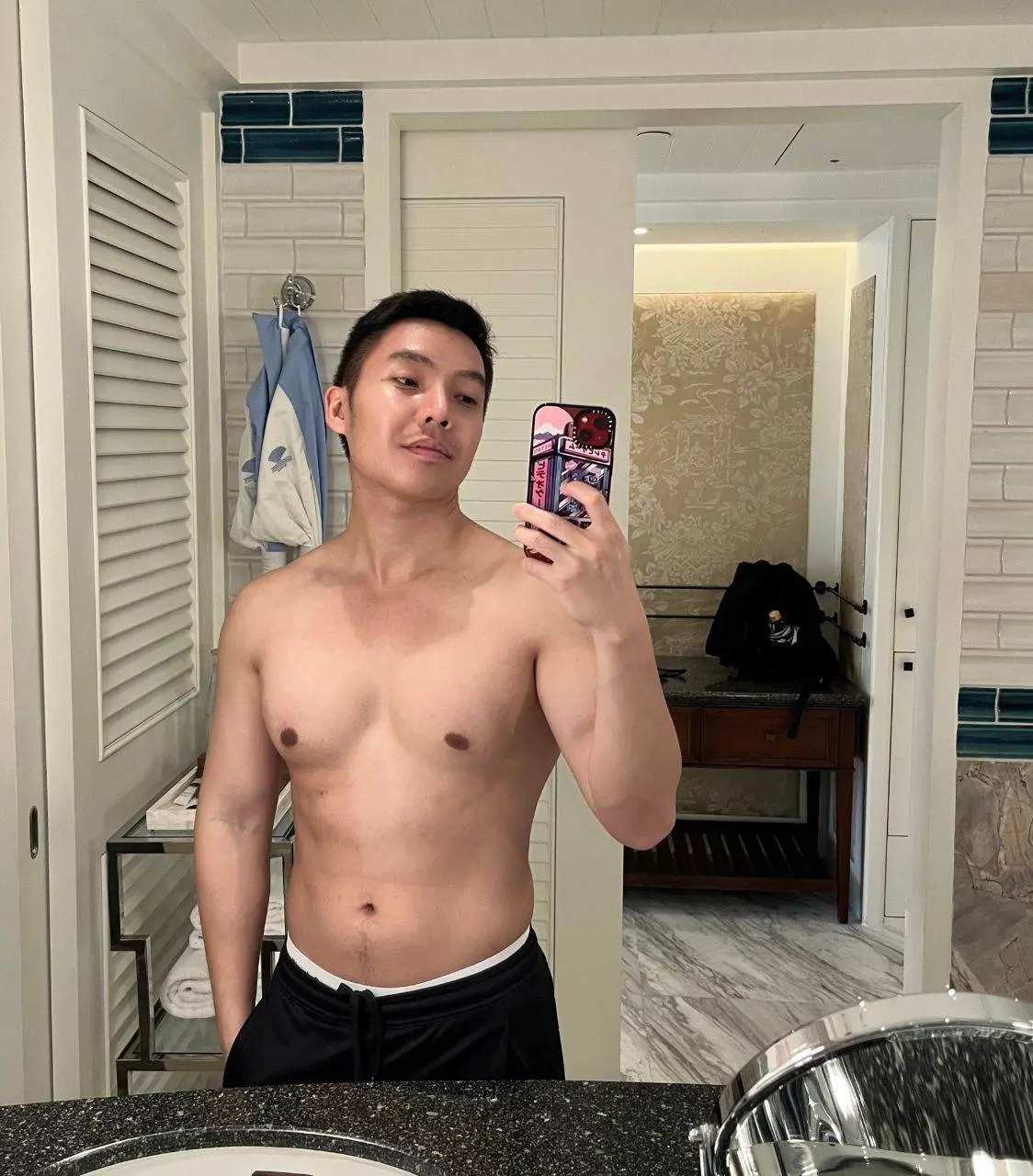 Teach me how to dress properly ไทยแลนด์