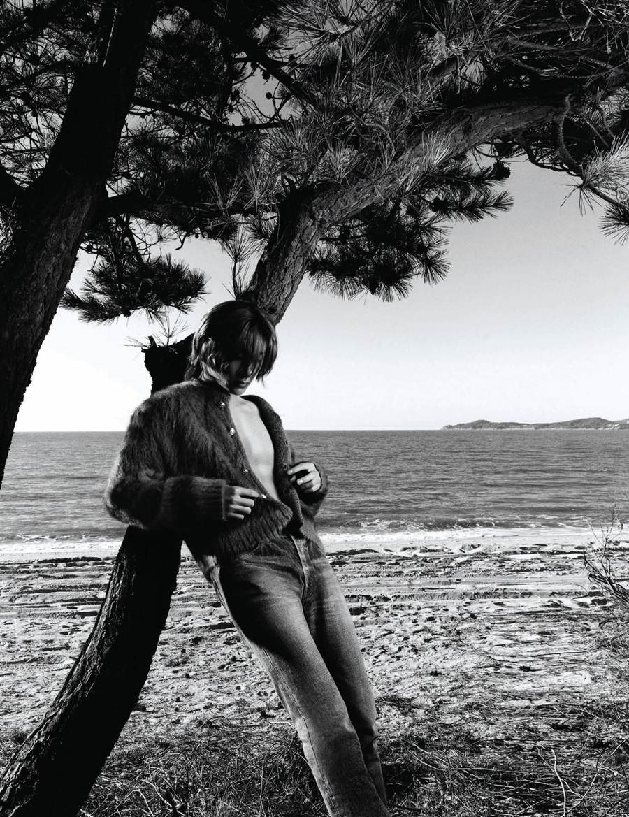 V @ Harper's BAZAAR Korea February 2024