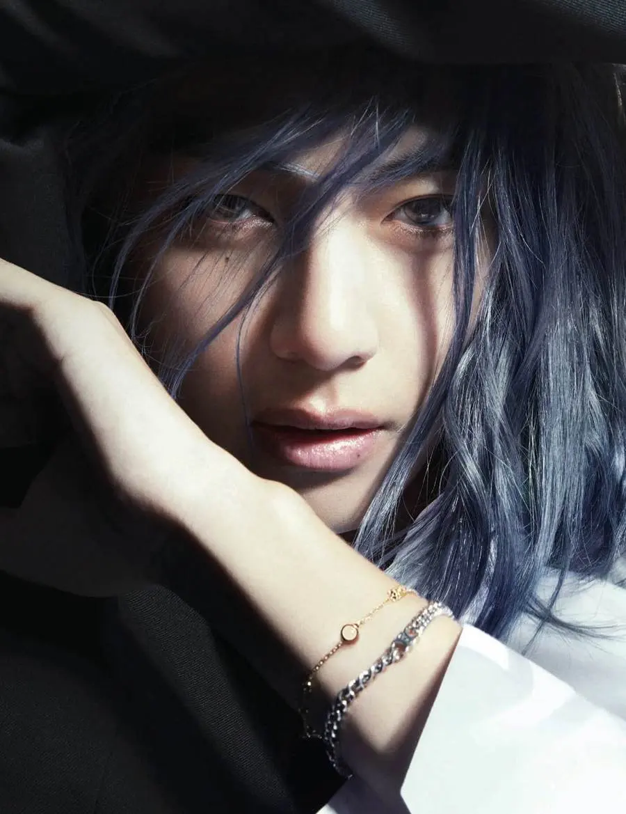 V @ Harper's BAZAAR Korea February 2024