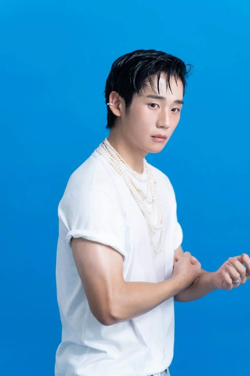 Jung Hae In @ Harper's BAZAAR Korea February 2024