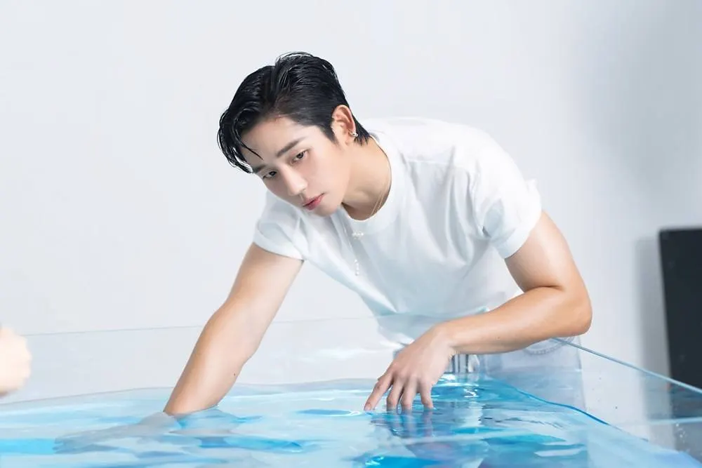 Jung Hae In @ Harper's BAZAAR Korea February 2024