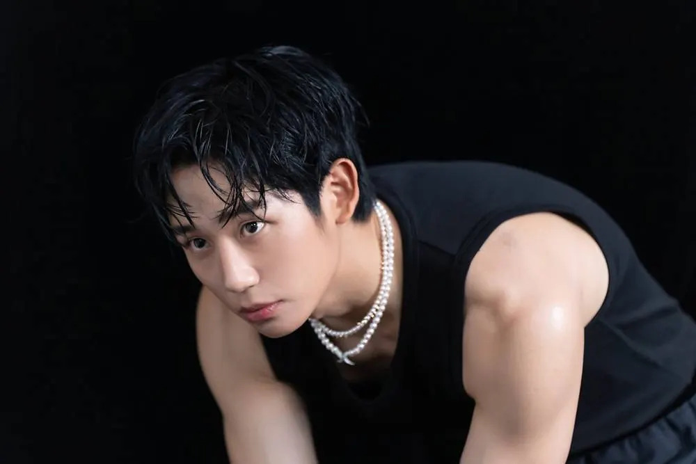 Jung Hae In @ Harper's BAZAAR Korea February 2024