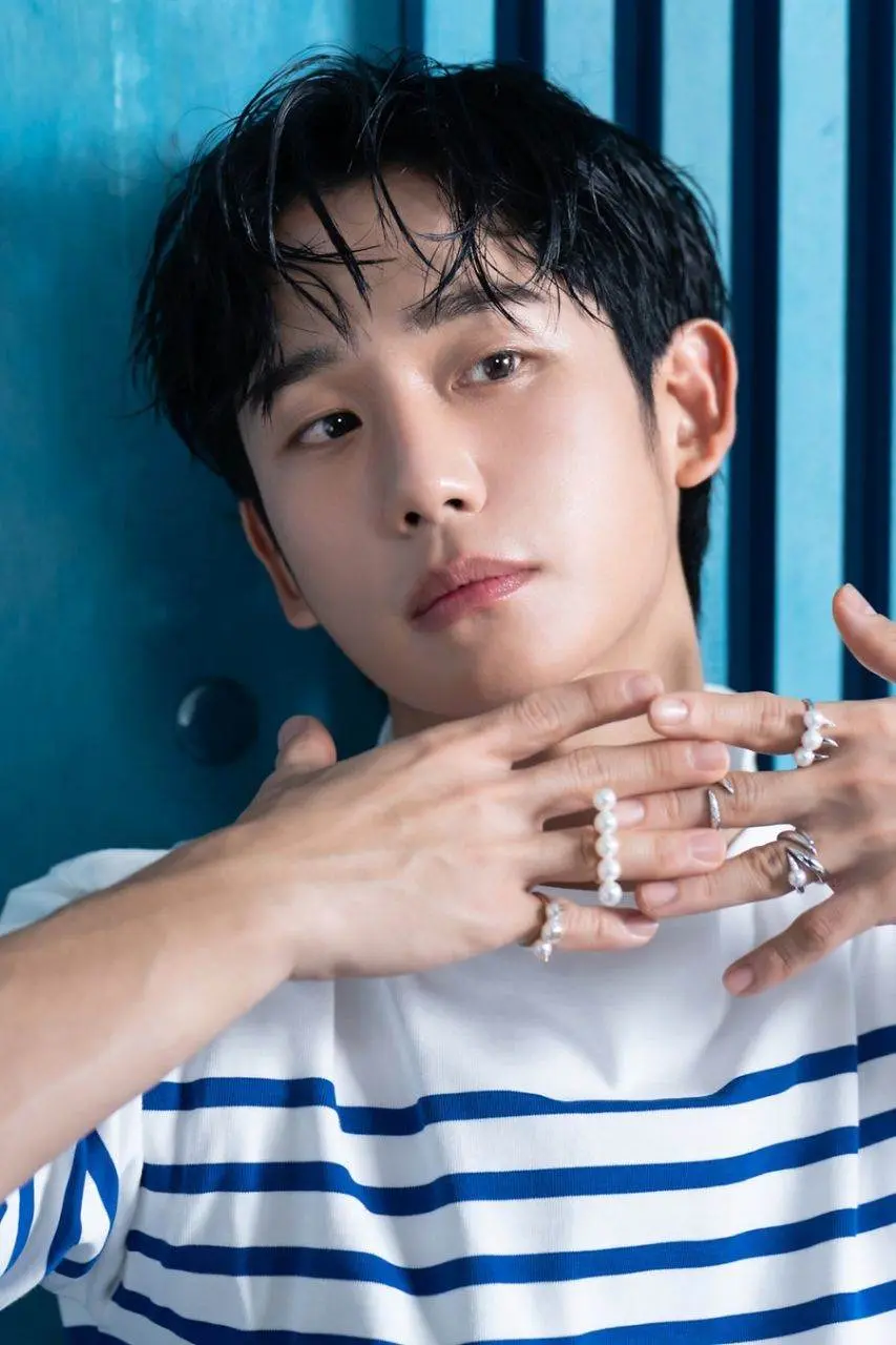 Jung Hae In @ Harper's BAZAAR Korea February 2024