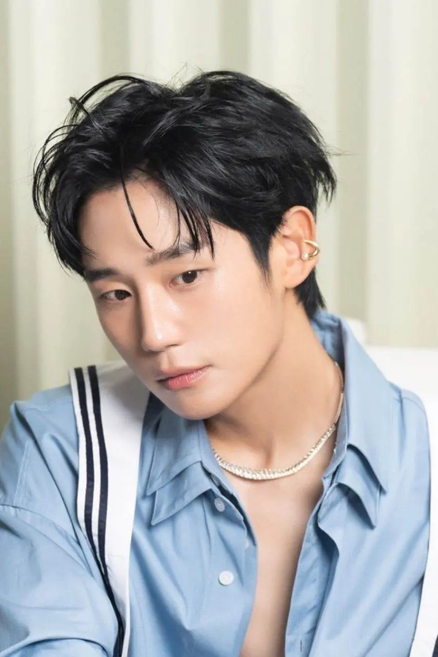 Jung Hae In @ Harper's BAZAAR Korea February 2024