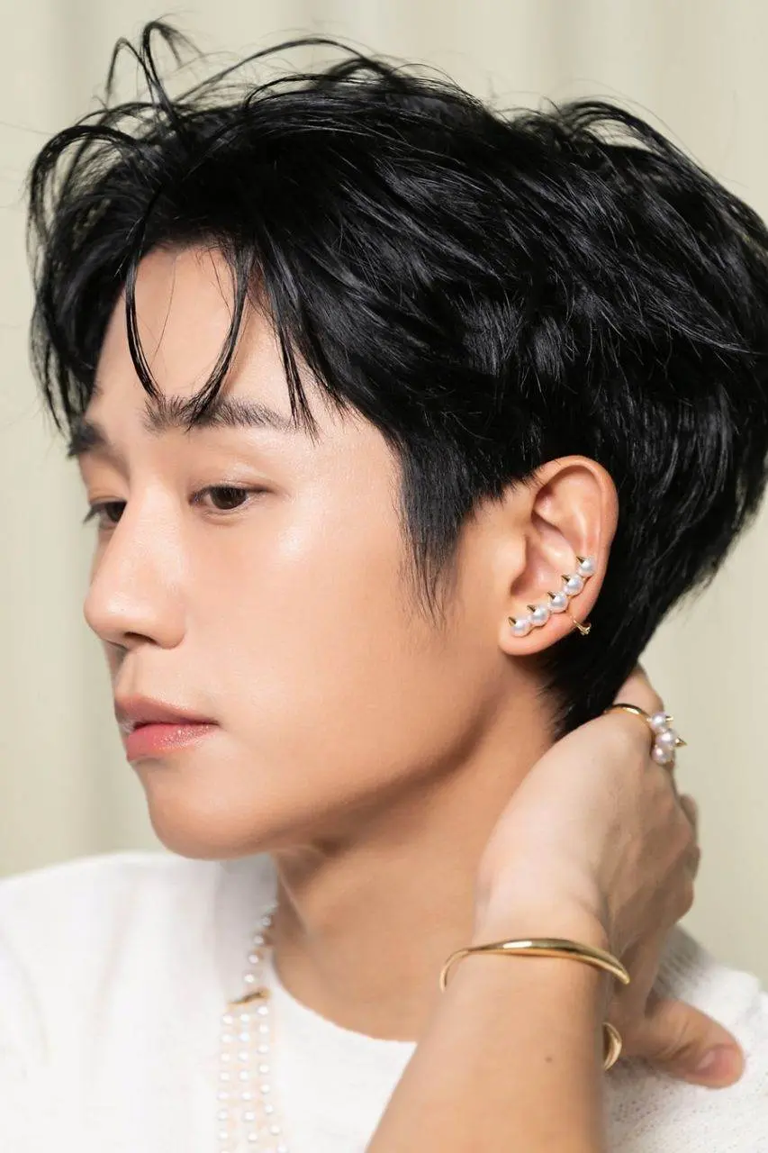 Jung Hae In @ Harper's BAZAAR Korea February 2024