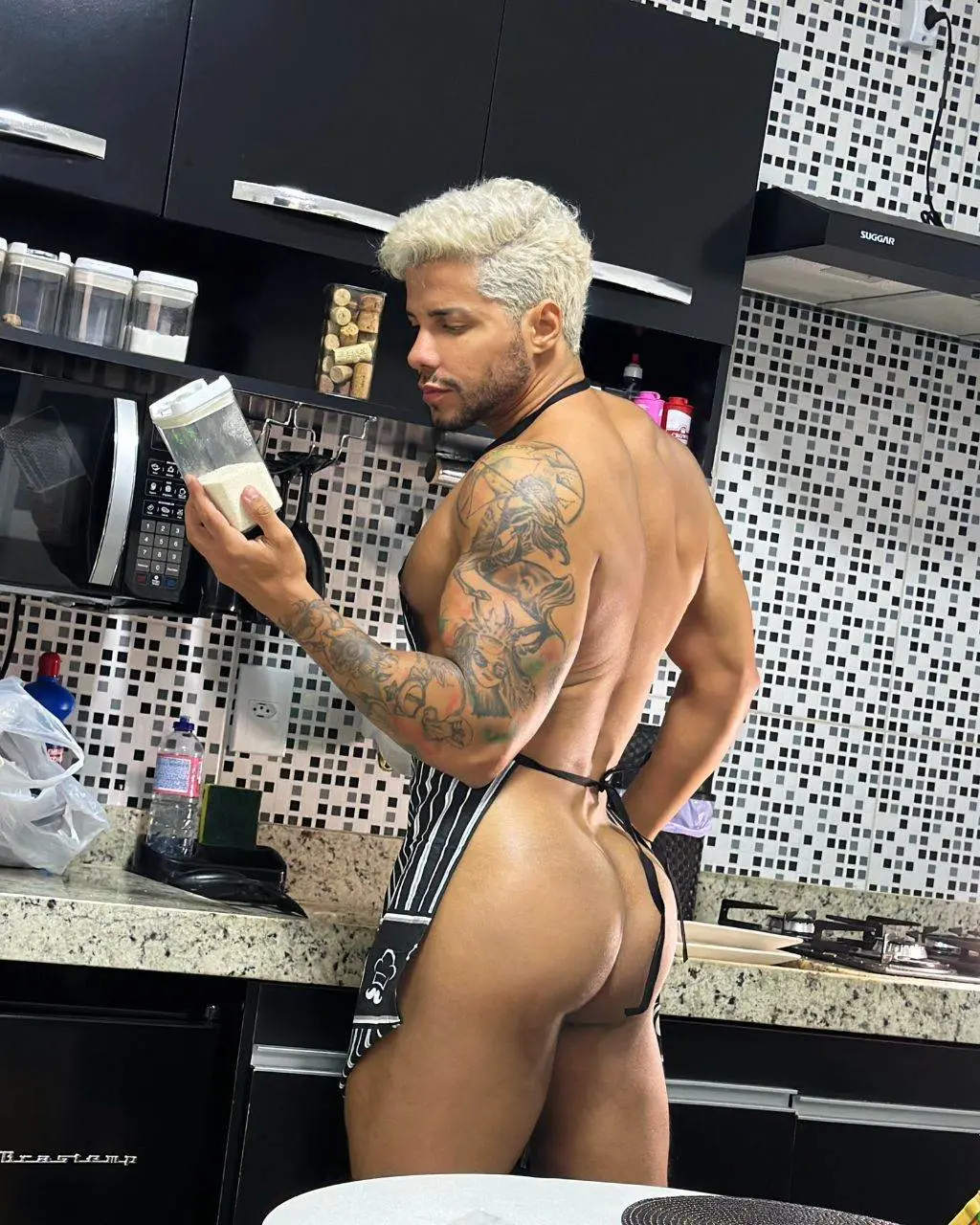 Retweet if you want a preview of my onlyfans