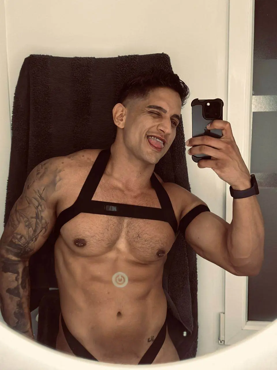 Mi amor @6hr1sleo07