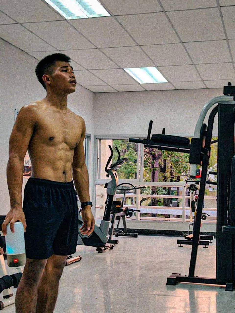 คลัง เก็บน้ำรัก