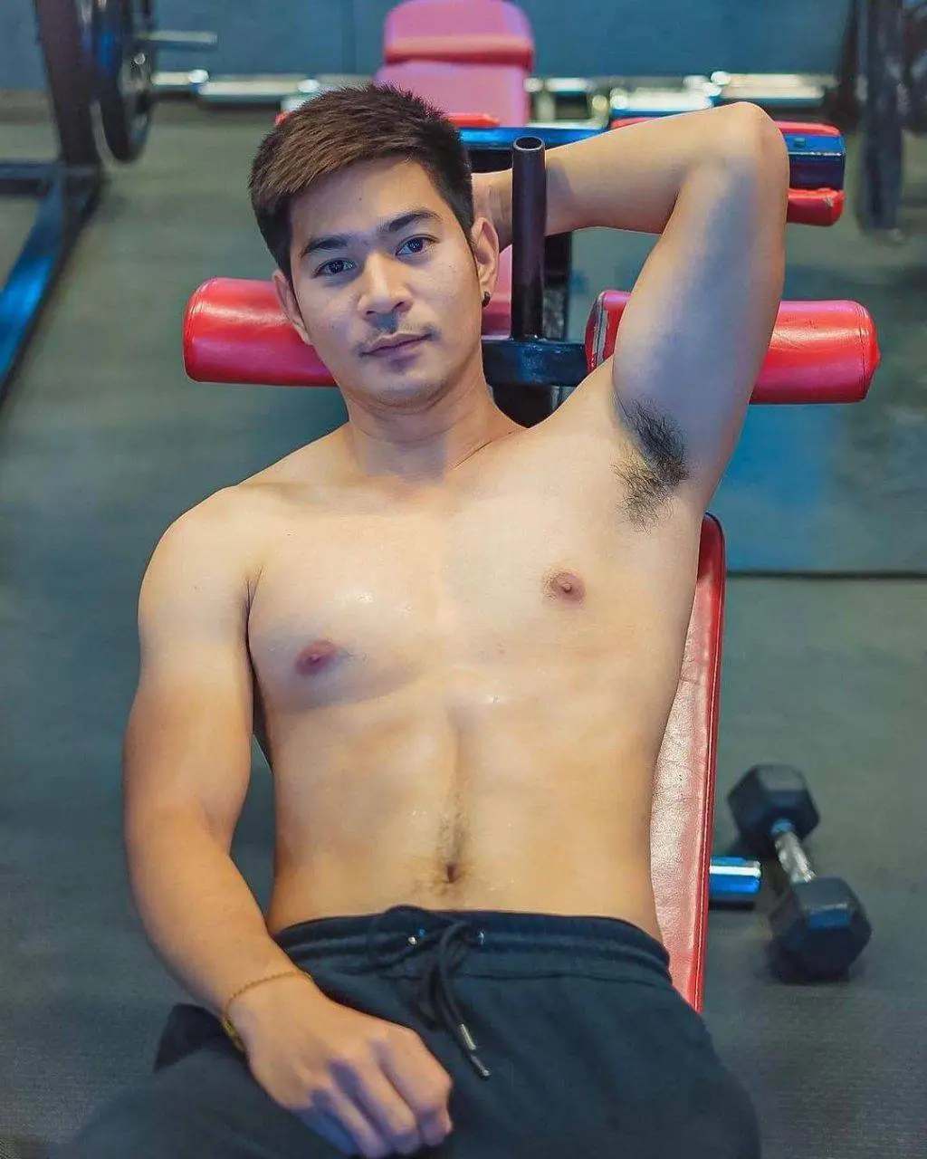 คลัง เก็บน้ำรัก