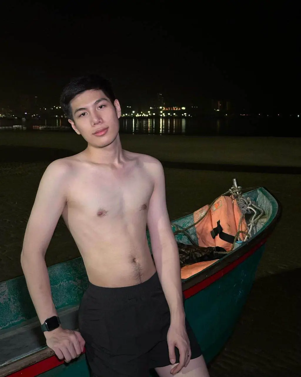 พลังน้ำรัก