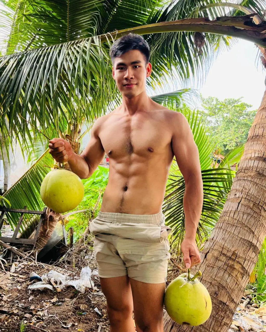 พลังน้ำรัก