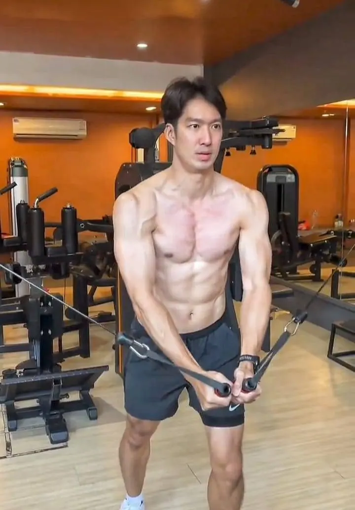 พลังน้ำรัก