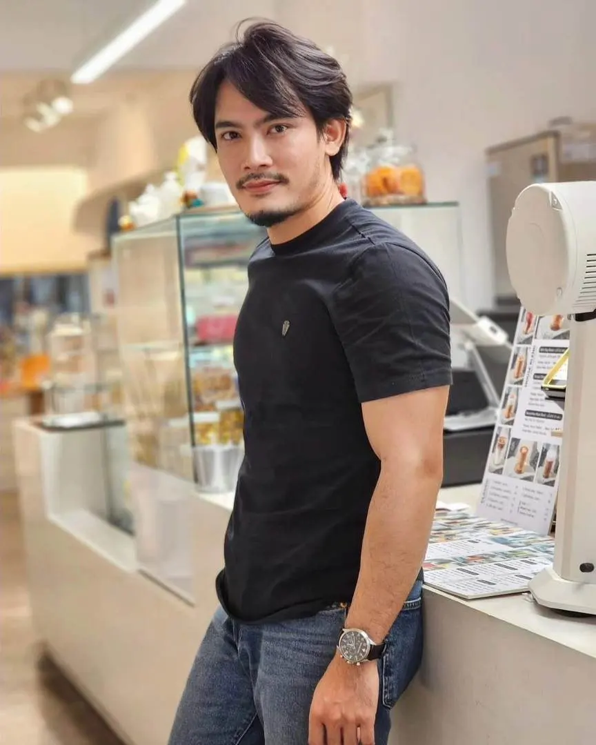 พลังน้ำรัก