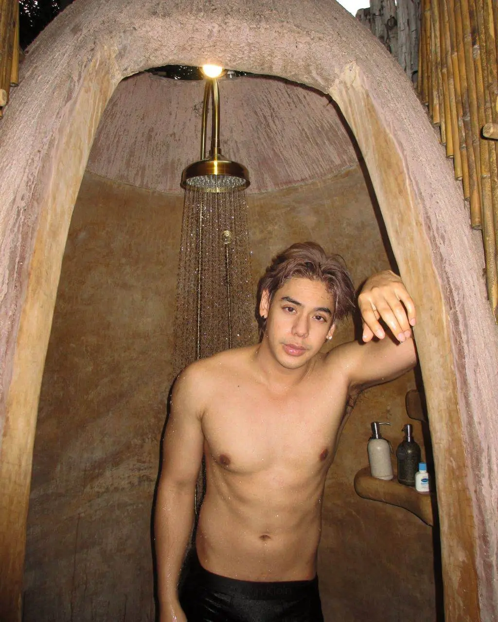 คลังที่รักน้ำเต็ม