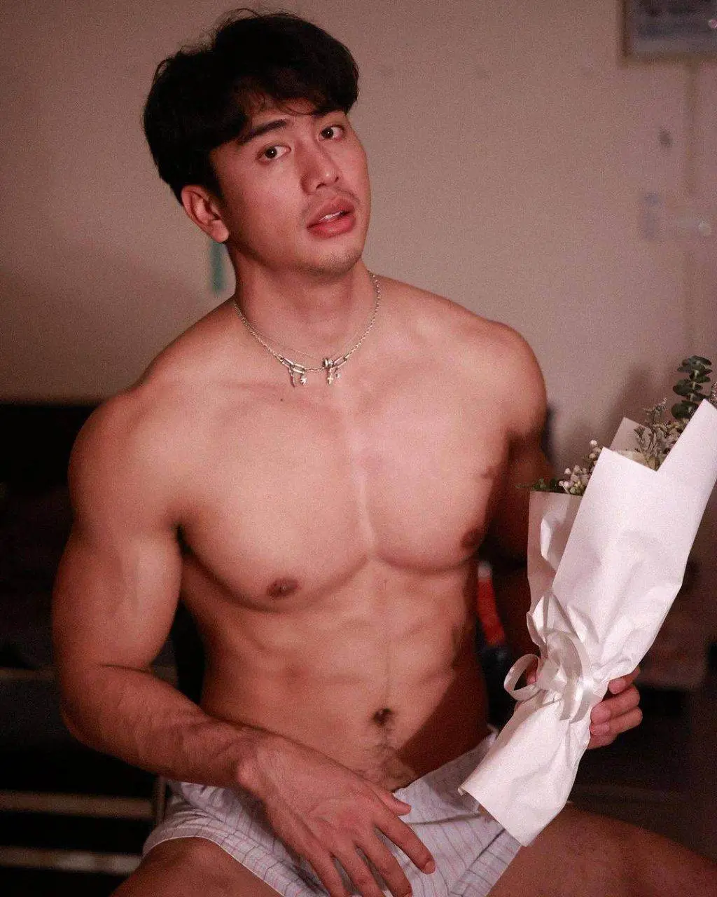 พลังแน่นหนาชวนลูบบบ