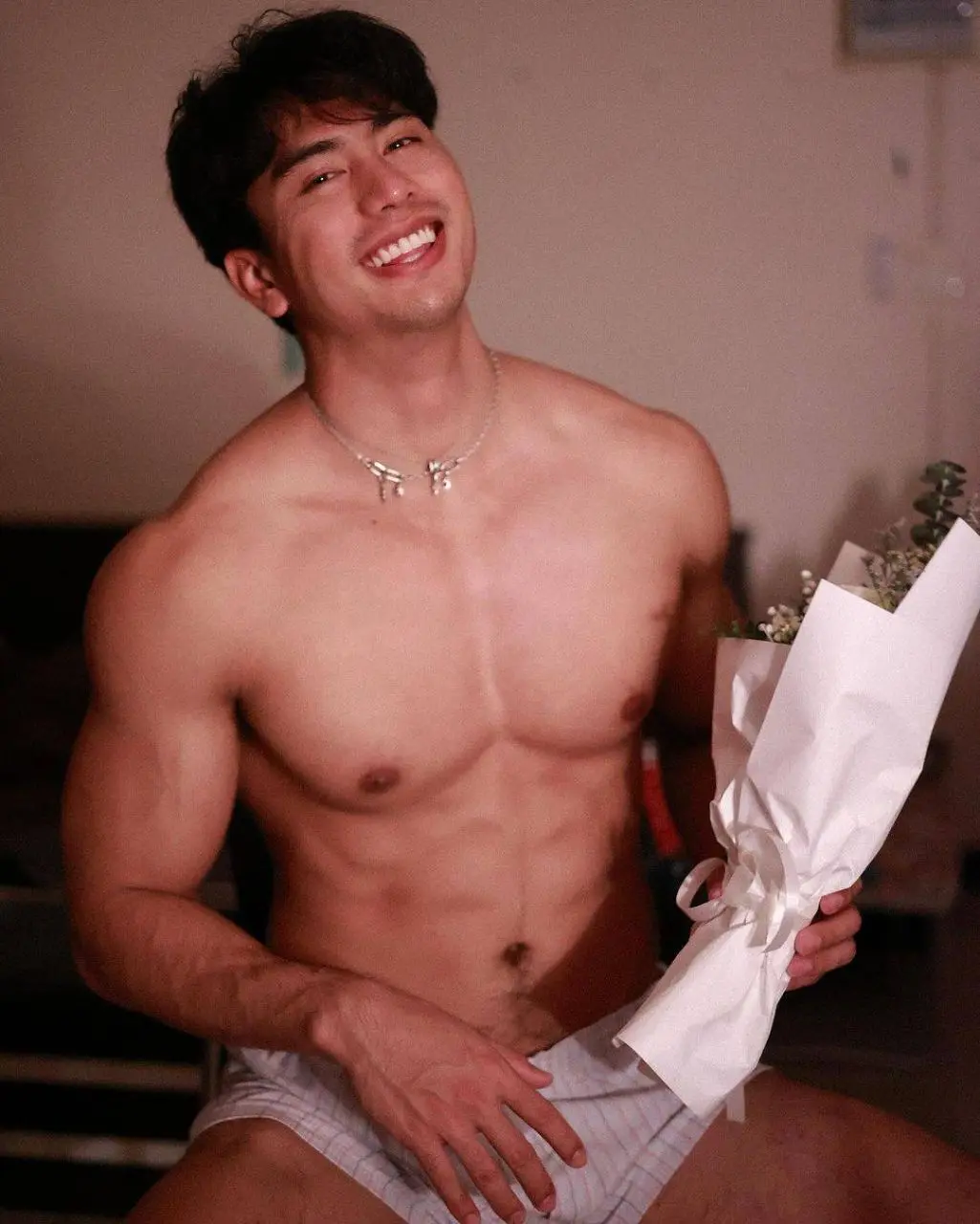 พลังแน่นหนาชวนลูบบบ