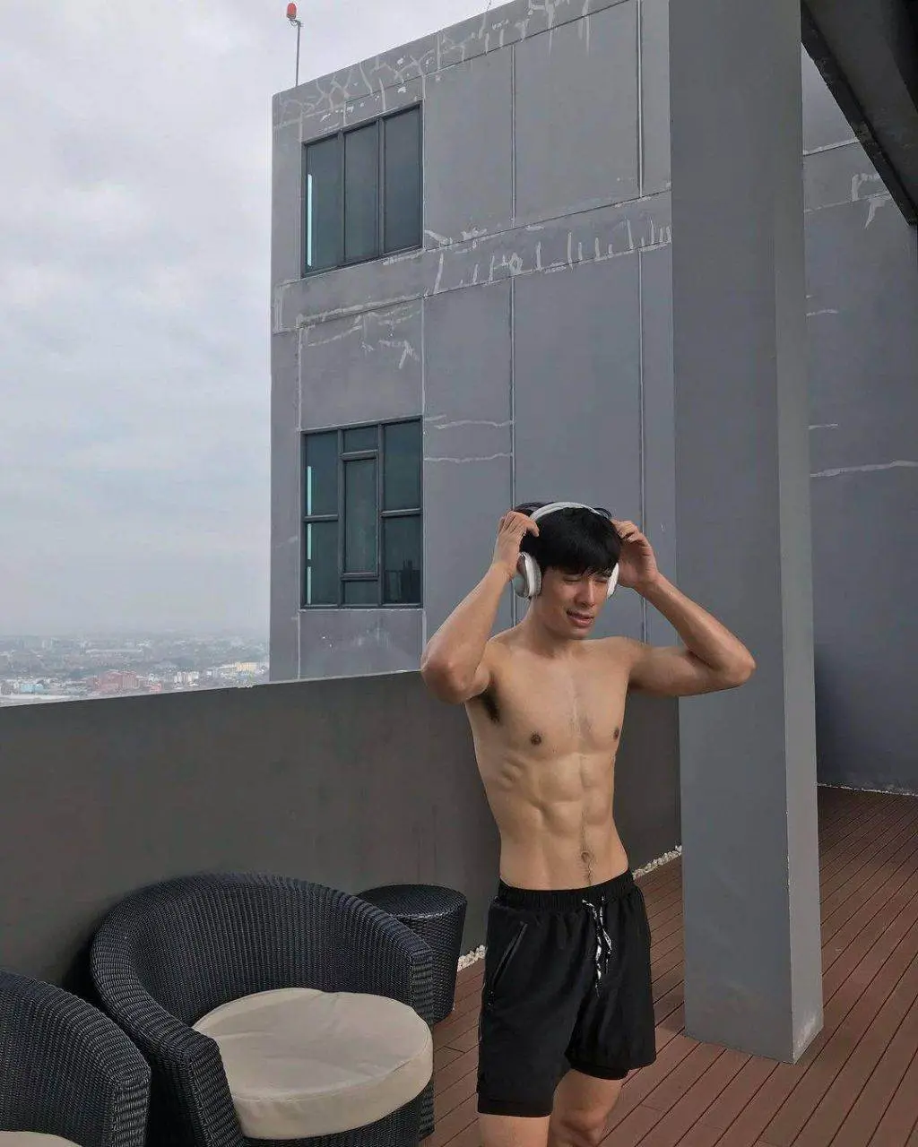 อยากบีบดูดฟัดกับปัวว