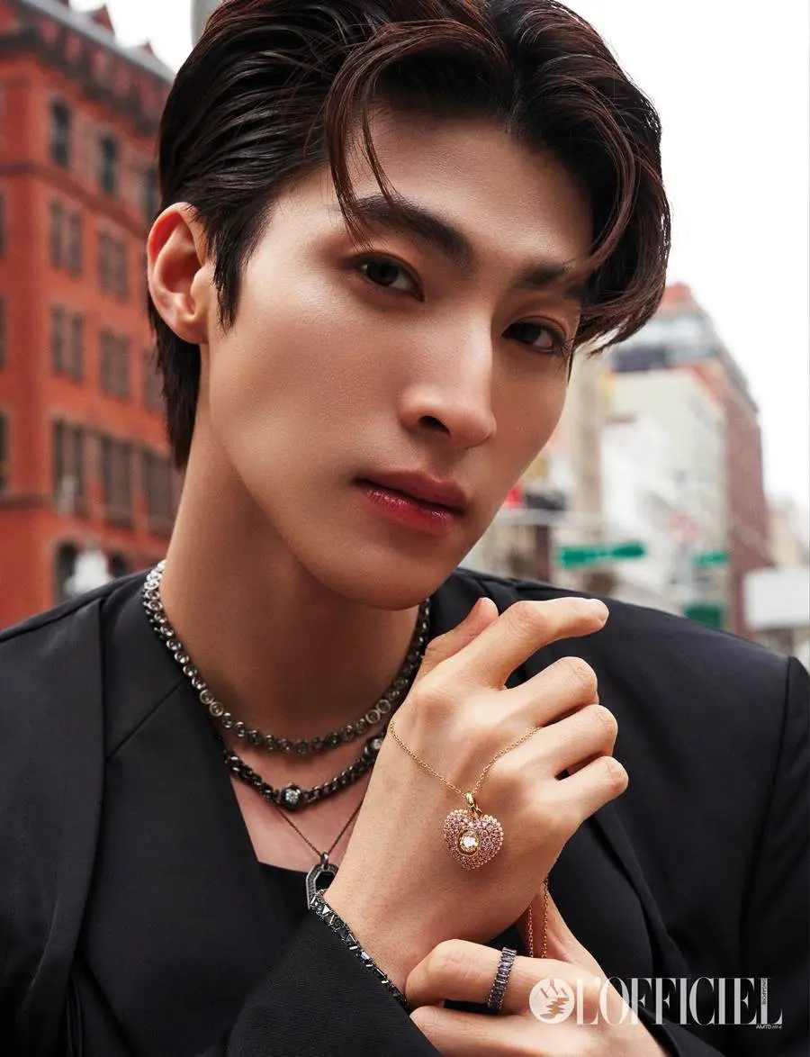 บลู-พงศ์ทิวัตถ์ @ L'Officiel Singapore-Malaysia February 2024