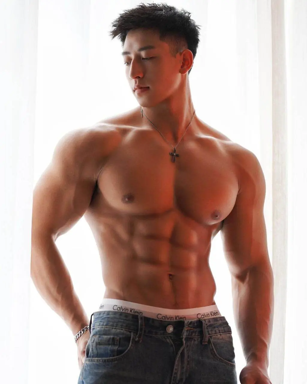 นายแบบหล่อของจีน นักกล้าม.