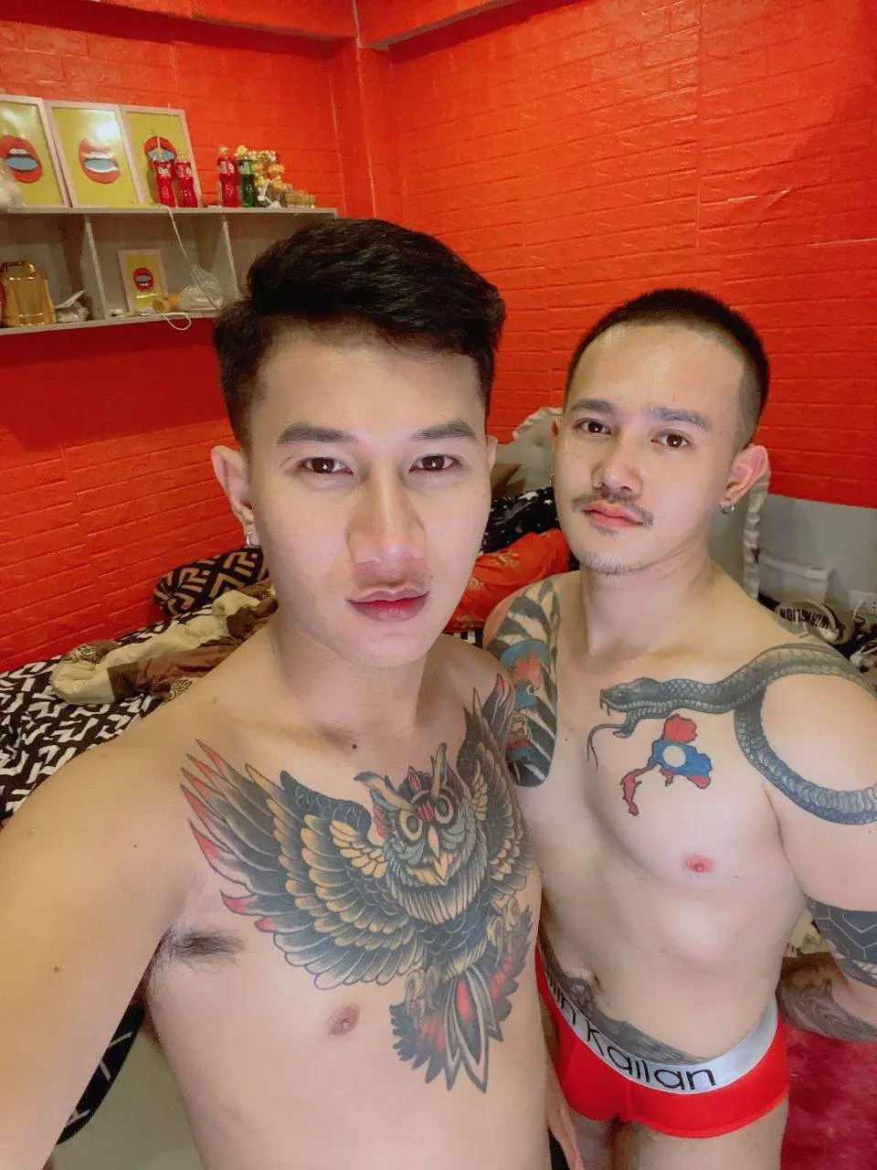 หนุ่มเทรนเนอร์มาไกล จาก สปปลาว.