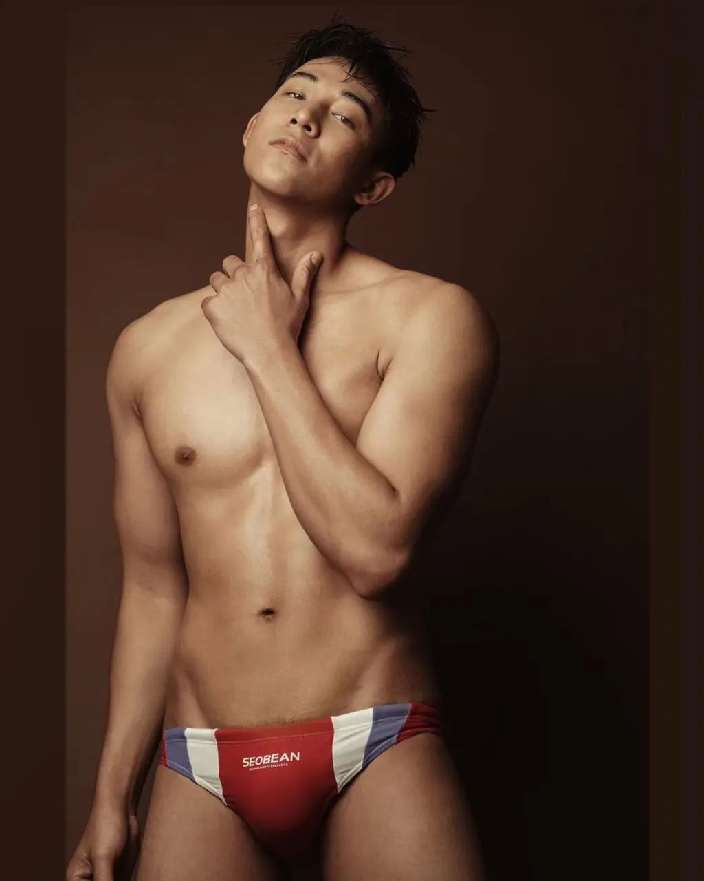 หล่อสายลีนหุ่น