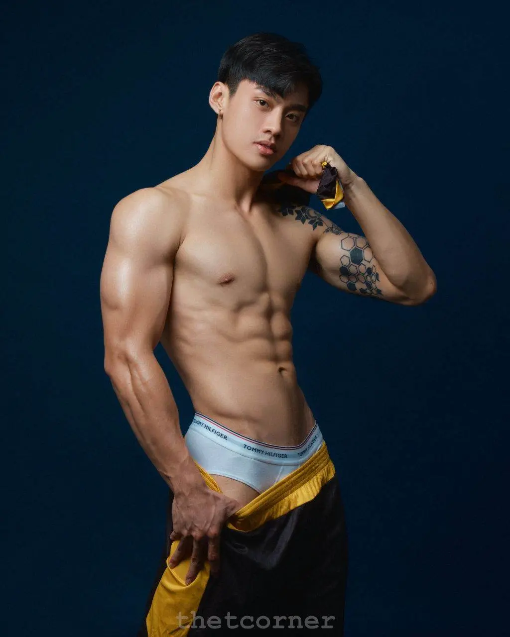 นายแบบเวียดนาม นิตยสาร by thetcorner