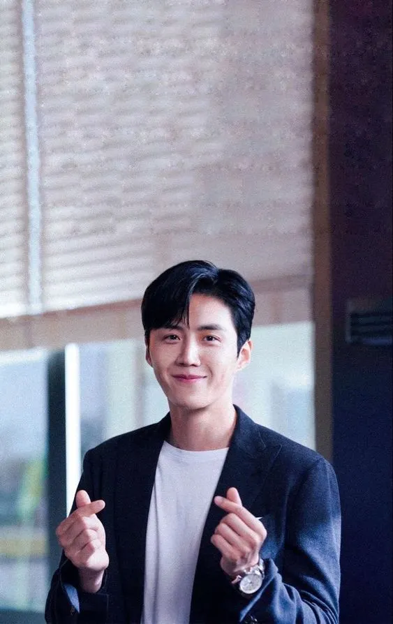 นักแสดงชาวเกาหลี คิมซอนโฮ ขวัญใจสาวไทย