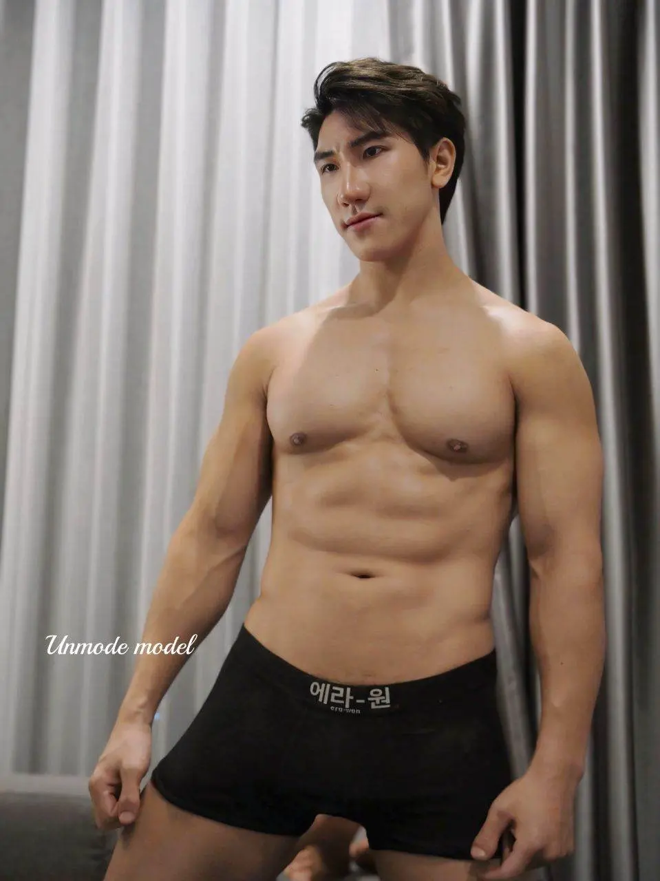 หนุ่มน้อย แนวไทยแท้