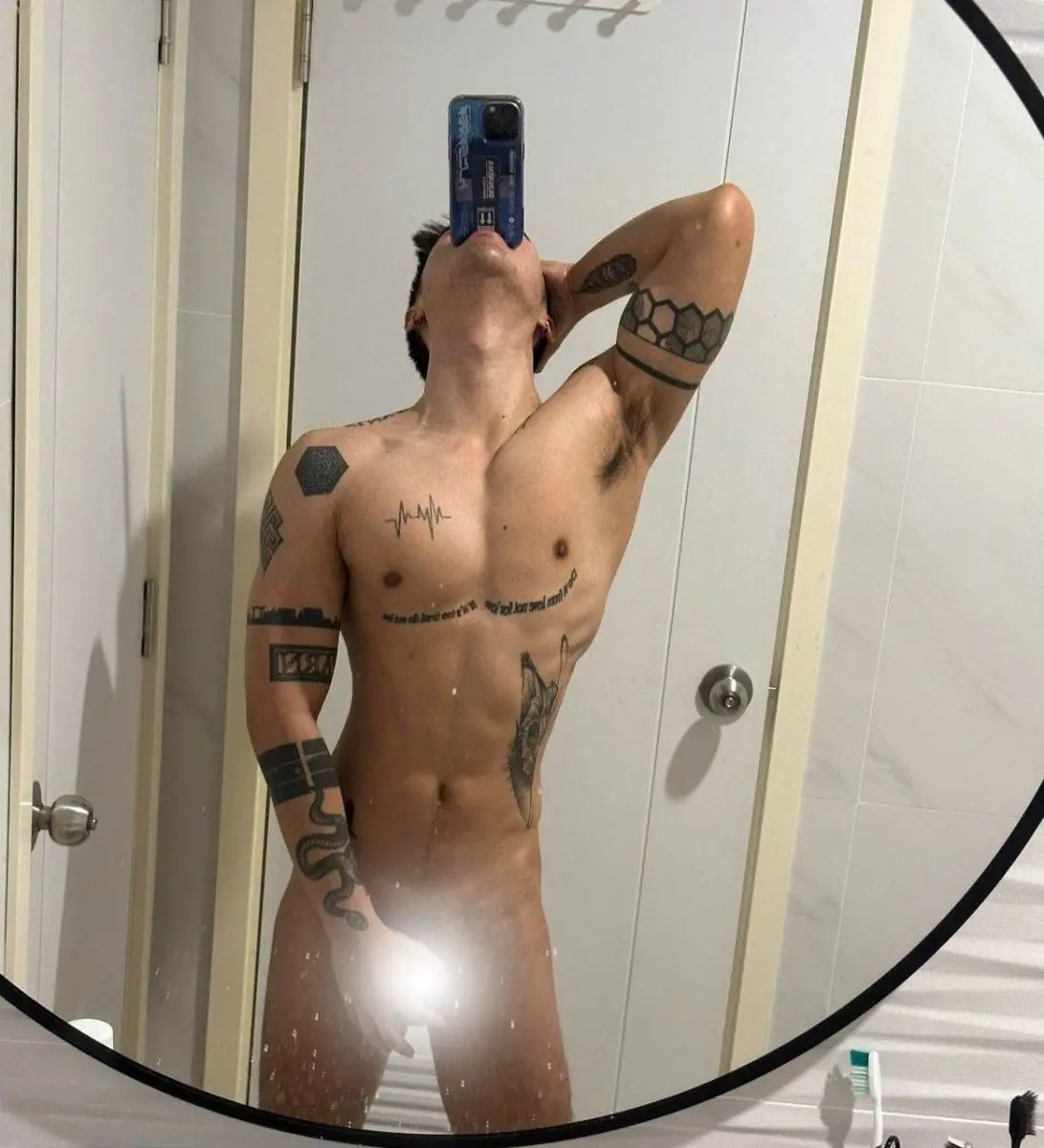 ขอจับหน่อยได้มั้ย
