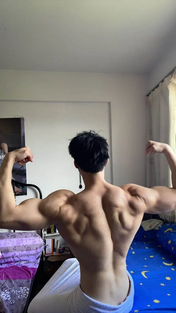 หนุ่มเกาหลี I&rsquo;ll show you more.