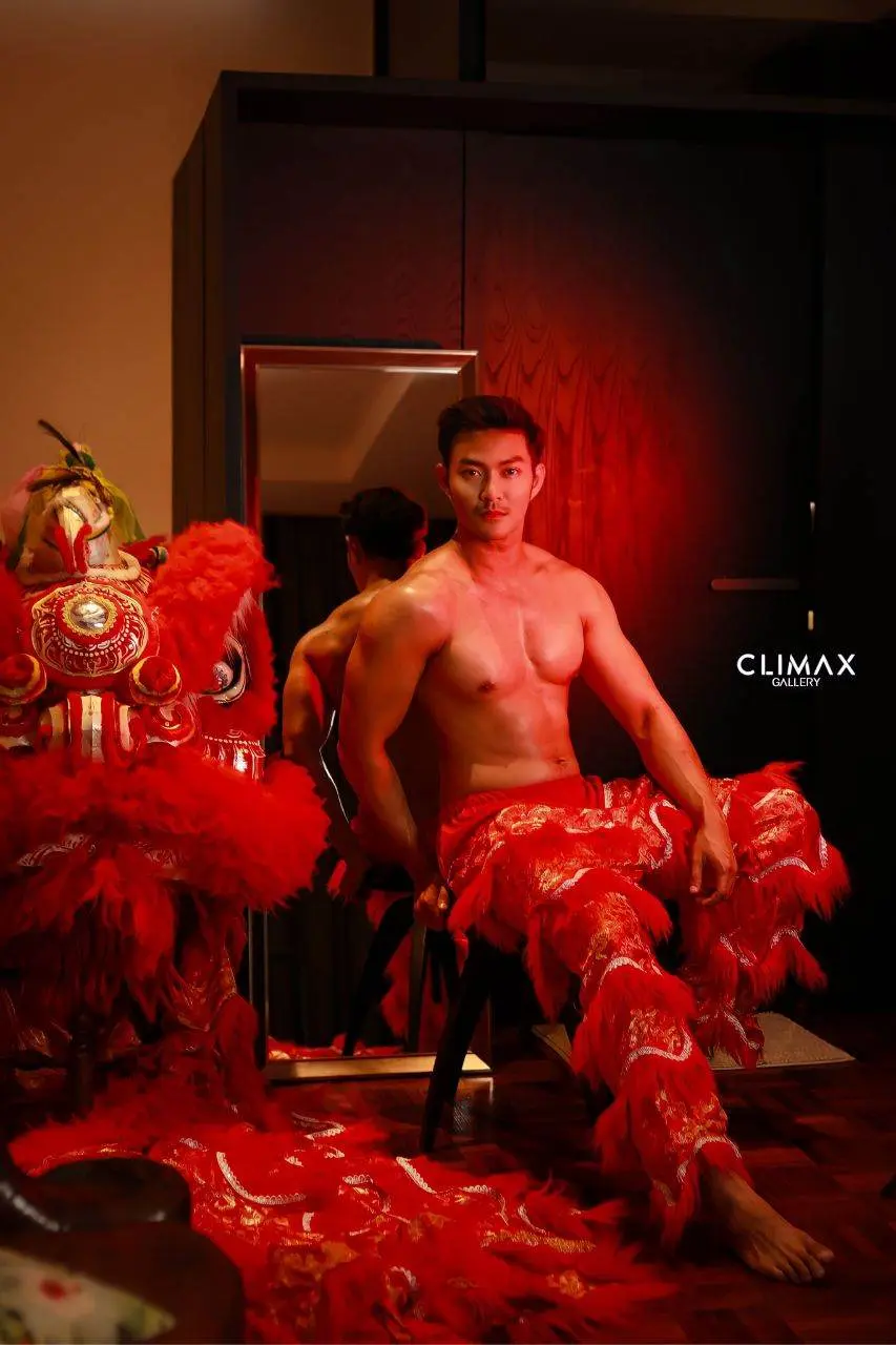 Chinese New Year. 🧧 MODEL : GEMS PHOTOGRAPHER  : @ClimaxGallery  LOCATION : BANGKOK