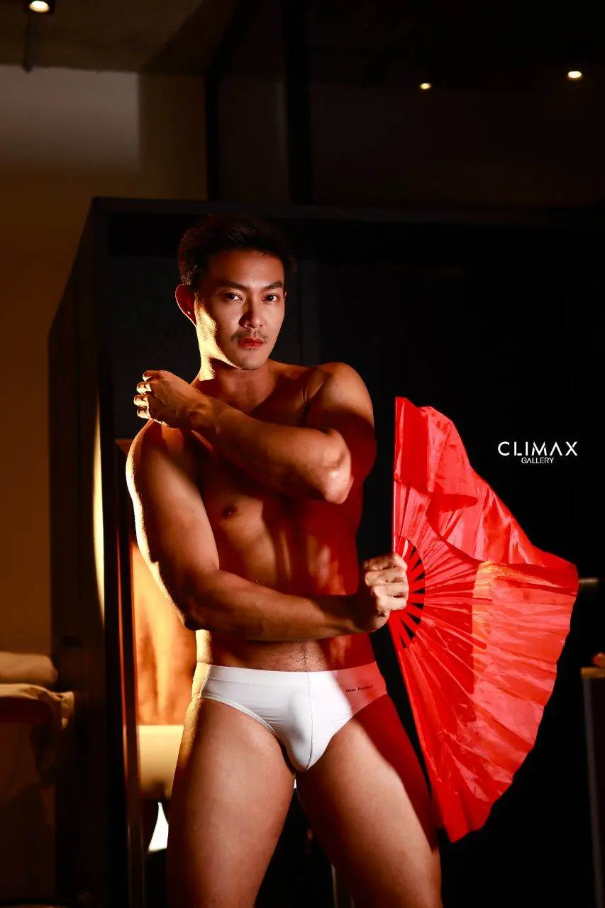 Chinese New Year. 🧧 MODEL : GEMS PHOTOGRAPHER  : @ClimaxGallery  LOCATION : BANGKOK